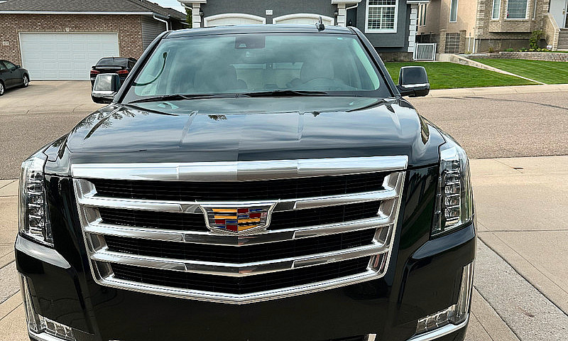 2020 Escalade Premiu...