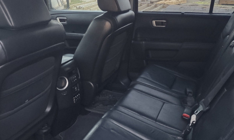 2010 Honda Pilot...
