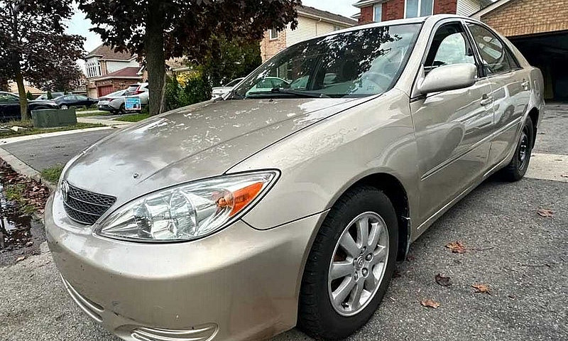 2003 Toyota Camry 4 ...