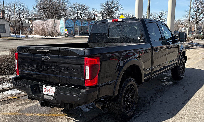 2021 Ford Lariat Tre...