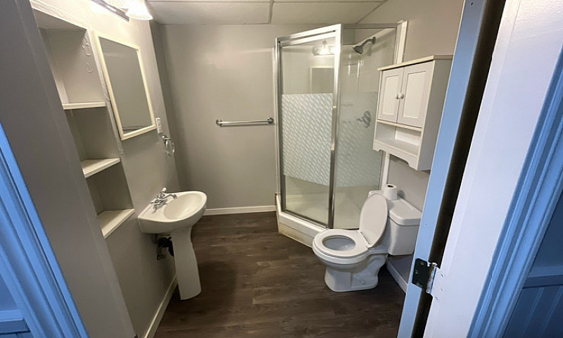 2 Bed 1 Bath Suite...