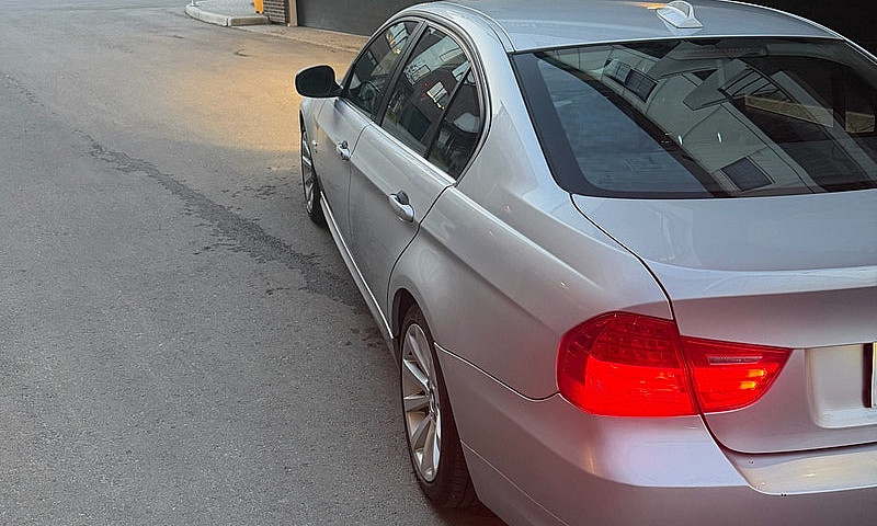 2010 Bmw 335-Xdrive ...