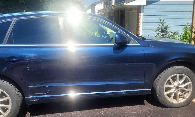 2011 Audi Q5 2.0T $6...