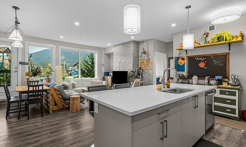 Former Showhome With...