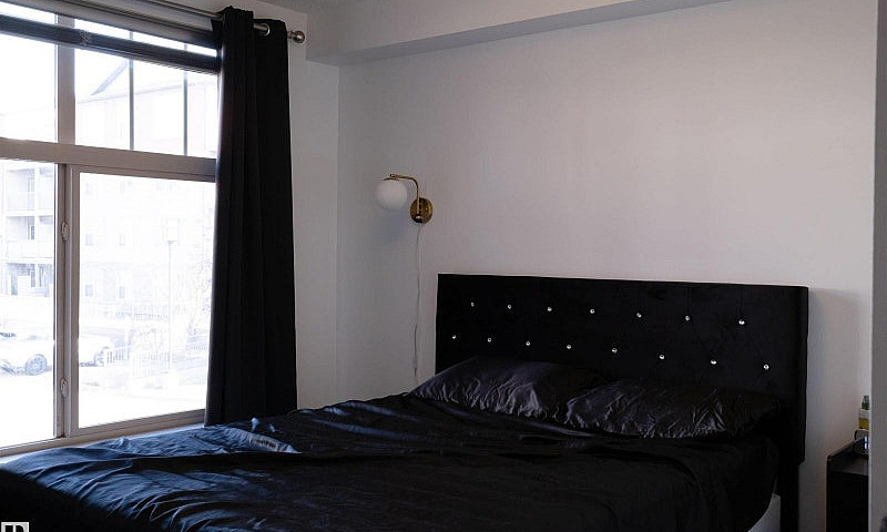 Charming 1 Bed 1 Bat...