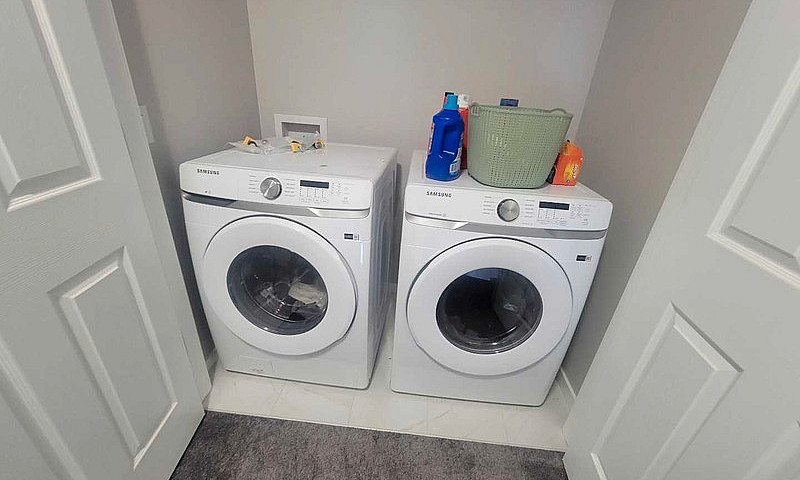 Townhouse For Rent 3...