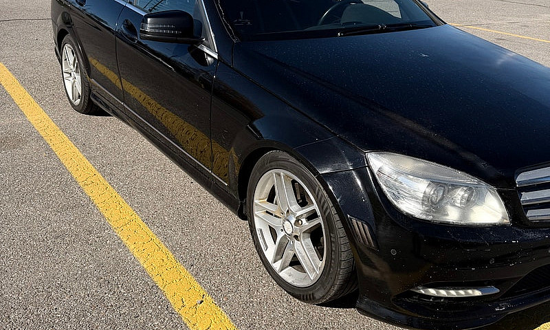 2011 Mercedes C300...