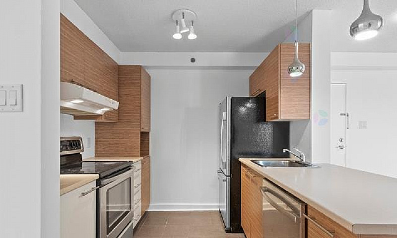 Amazing Superb Condo...