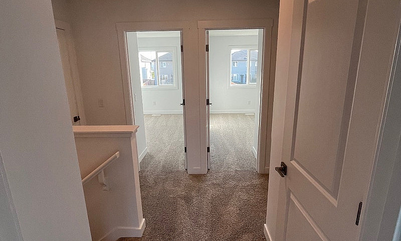 3 Bedrooms Apartment...