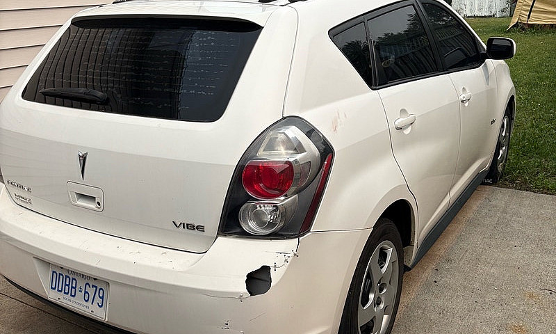 2009 Pontiac Vibe ...