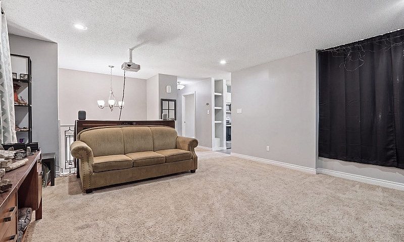 Five Bedroom Raymond...