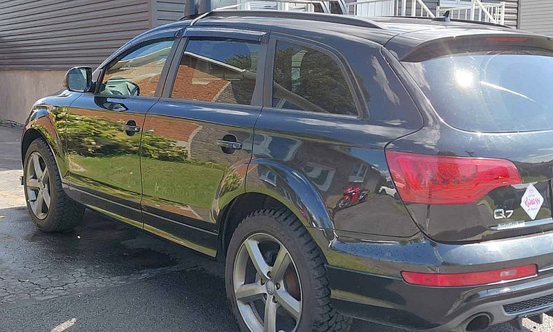 Audi Q7 S-Line Impec...