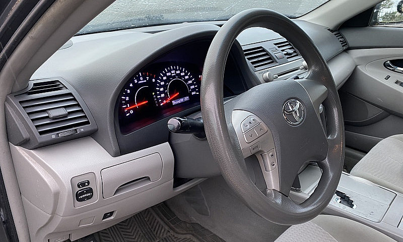 2011 Toyota Camry Le...