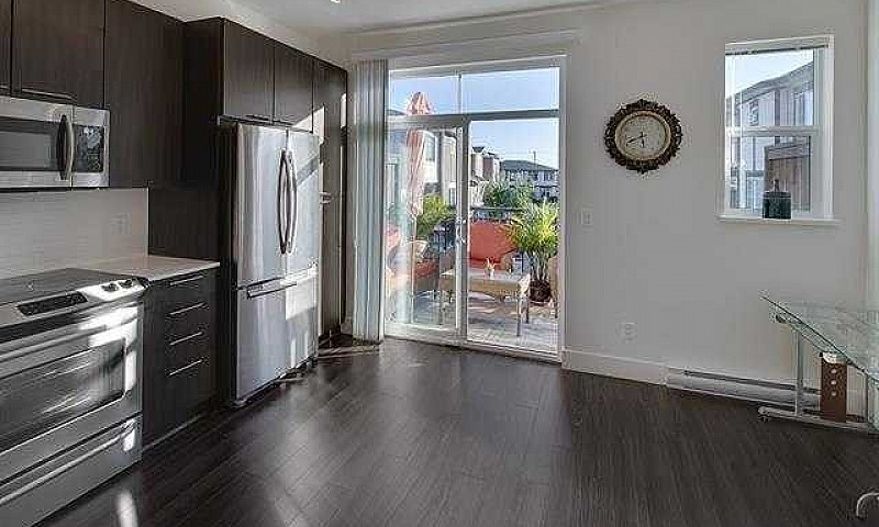 Townhouse For Rent...