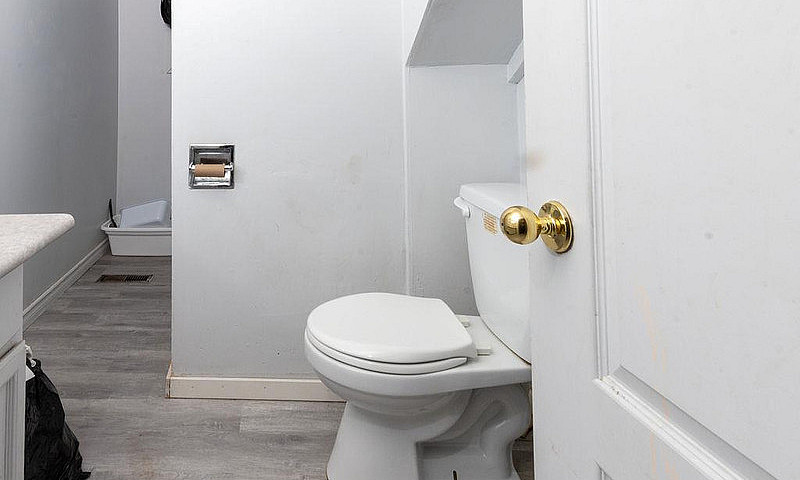 Duplex For Sale - Gr...