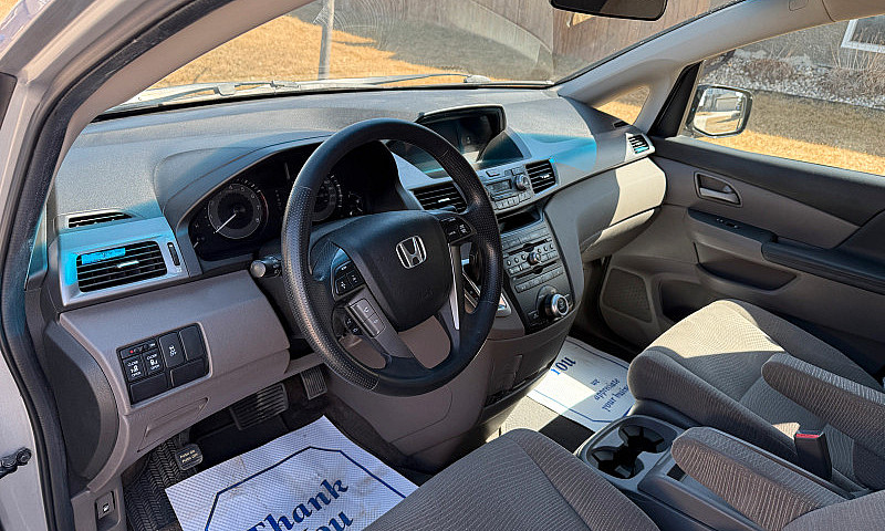 2011 Honda Odyssey *...