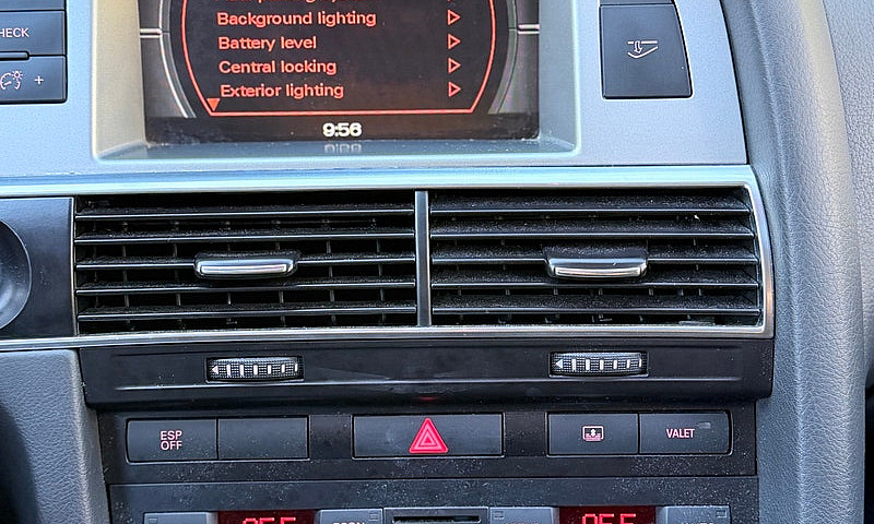 Audi A6 Quatro...