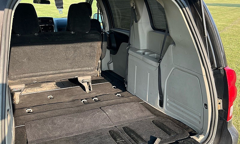 Dodge Grand Caravan...
