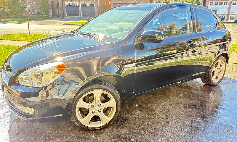 2011 Hyundai Accent ...