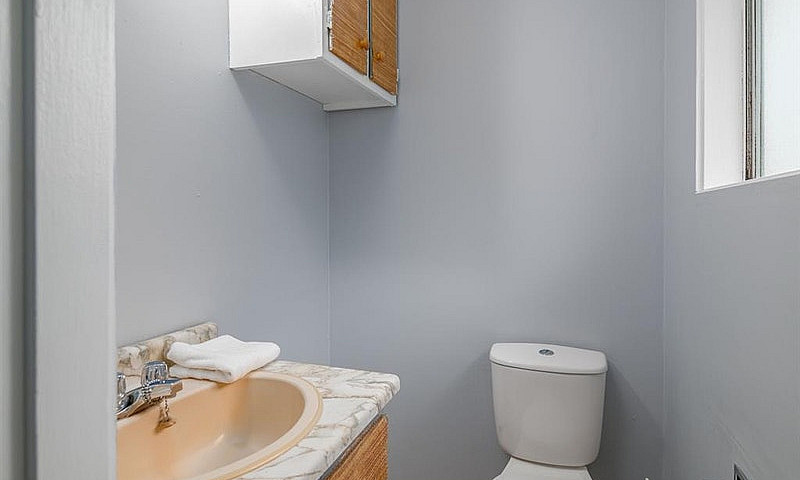 Renovated 3-Bedrooms...