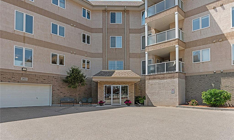2 Bed 2 Bath Condo W...