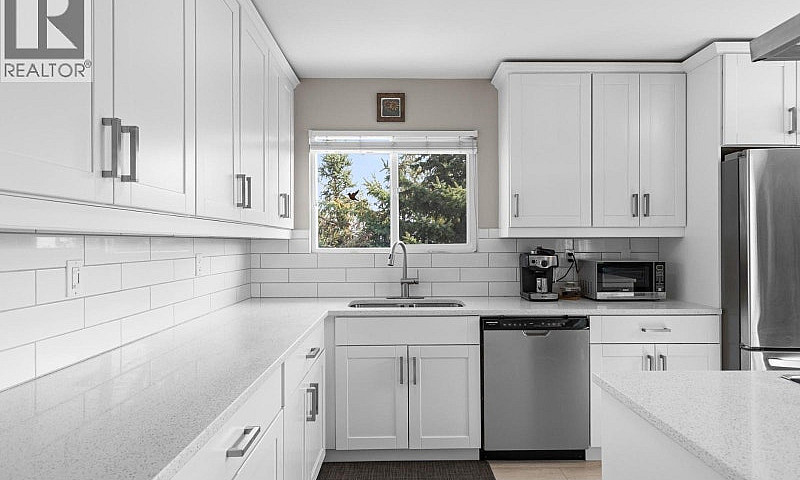 2440 Margaret Roadwe...