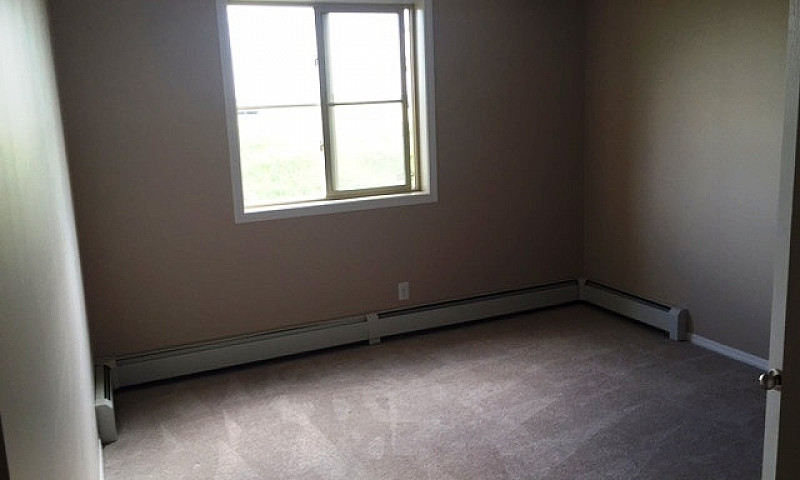 2 Bed + Den, 2 Bath ...