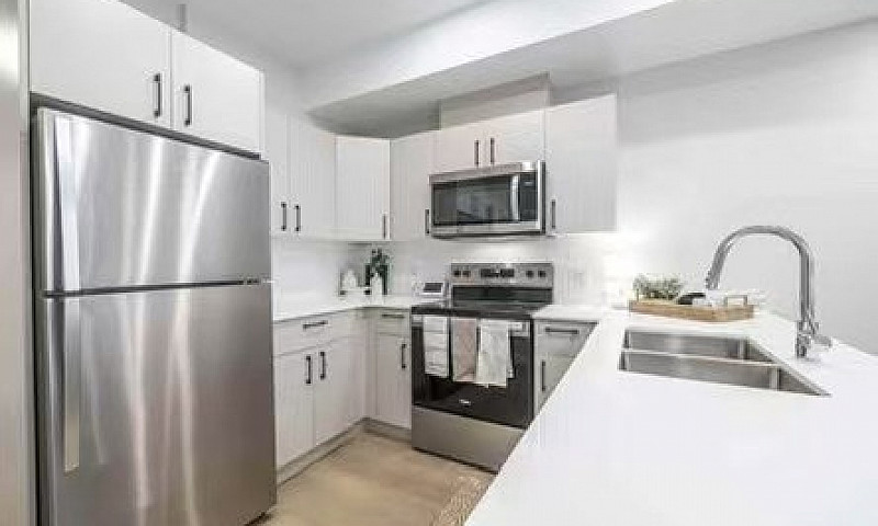 2 Bed 2 Bath Apartme...