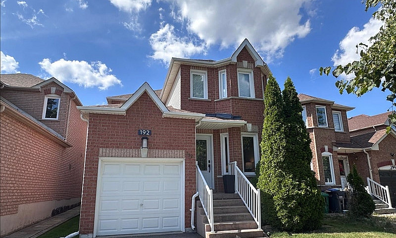 Brampton House For S...
