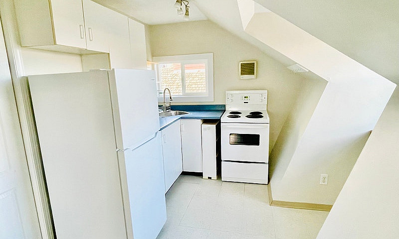 One Bedroom Suite Do...