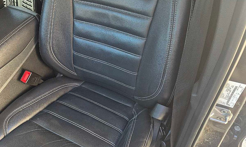 2017 Ford Escape Tit...