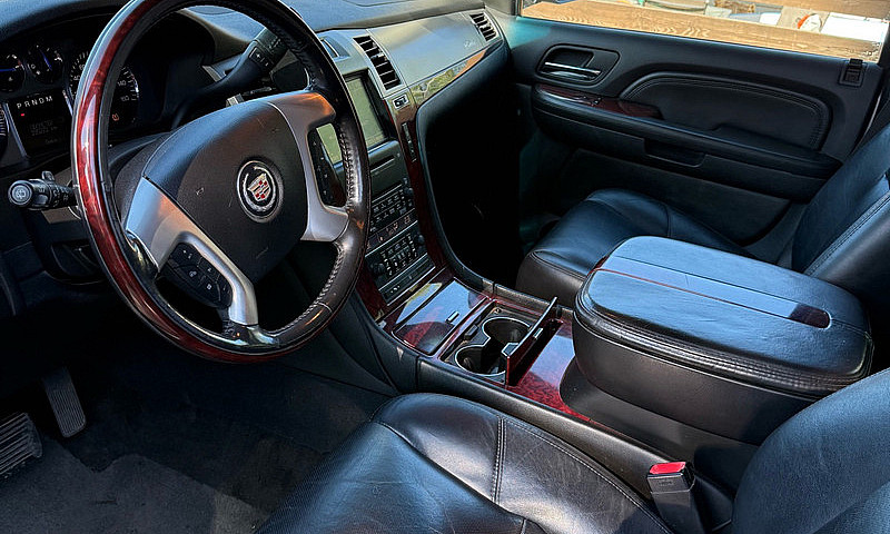 2008 Cadillac Escala...