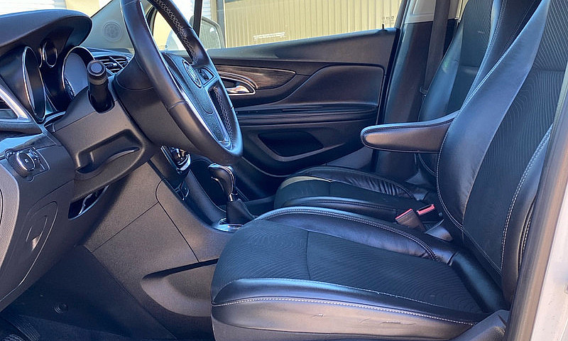 2014 Buick Encore Aw...