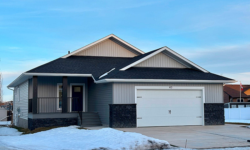 40 Erica Drive, Laco...
