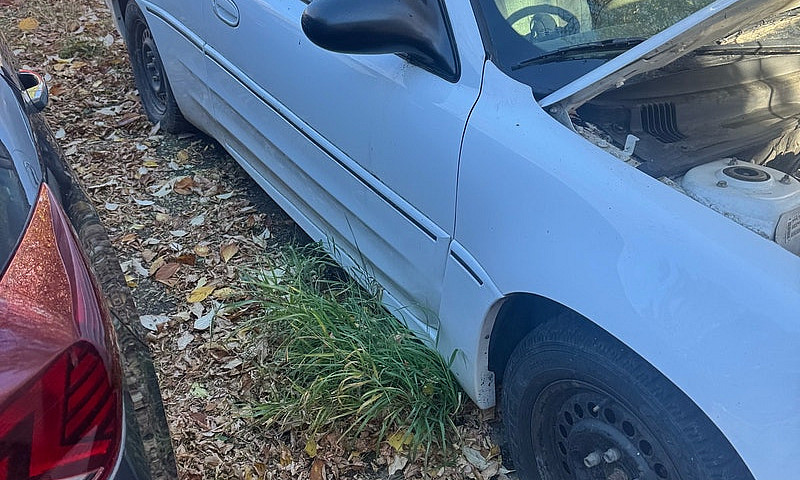 2003 Pontiac Grand A...