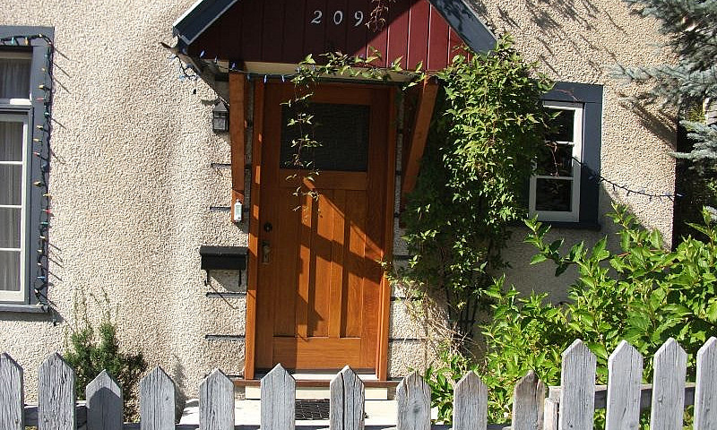 Lovely 2 Bed/1Bath N...