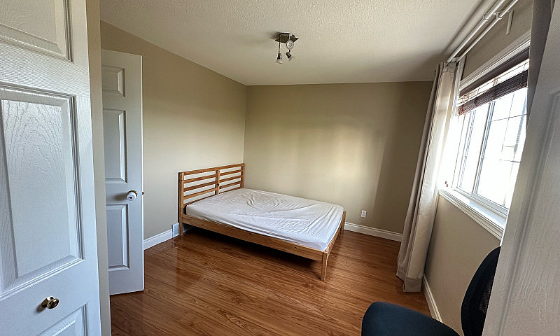 Room For Rent Hidden...