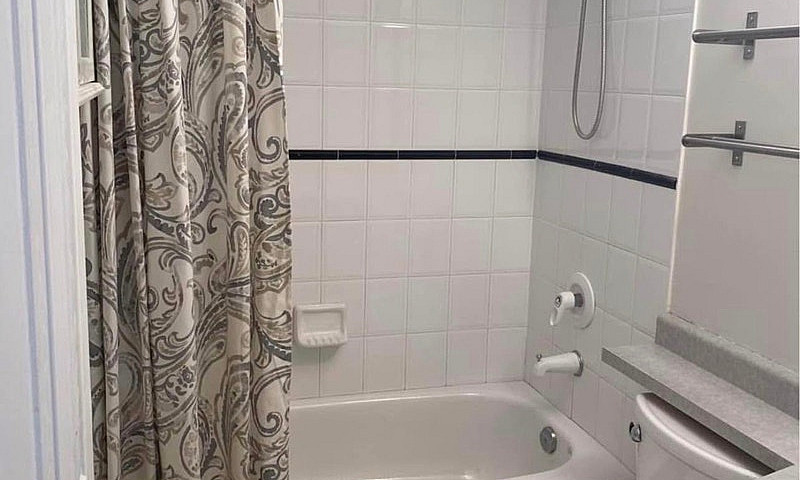 4 Beds 2.5 Baths - T...
