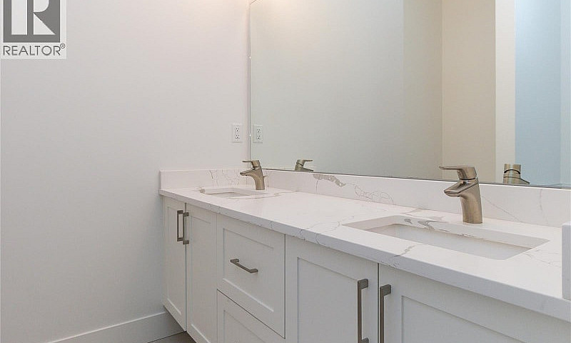 Luxury 2-Bed Rancher...