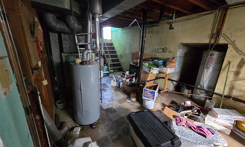 4 Bed 1 Bath House...