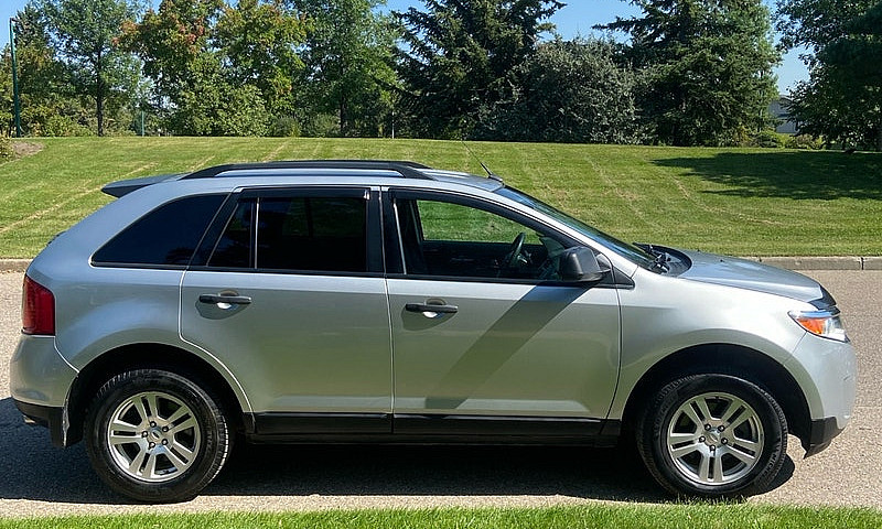 2011 Ford Edge...