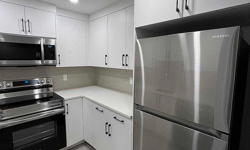 Brand New 2 Bed 1 Ba...