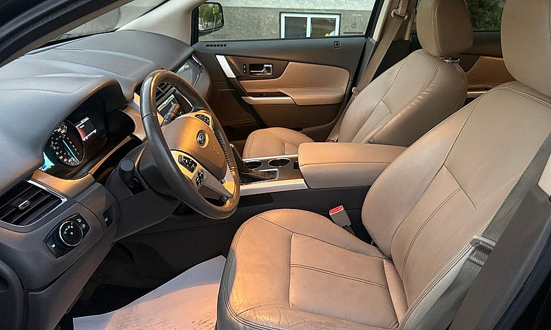 2014 Ford Edge...