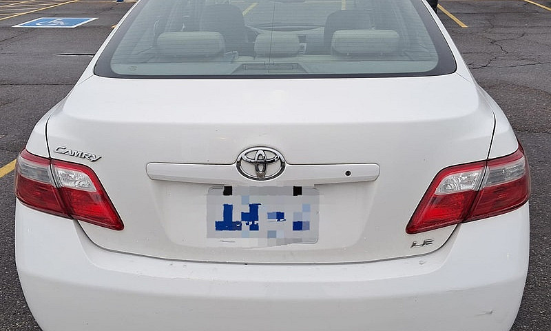 Toyota Camry 2010...