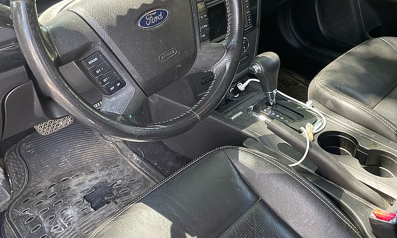 2009 Ford Fusion...