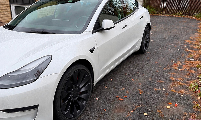 Tesla Model 3 2023 P...