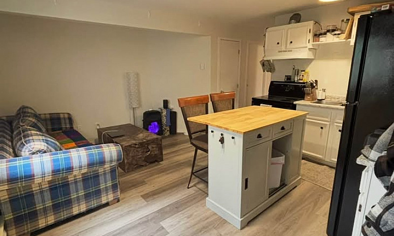 2 Bedroom, 1 Bathroo...