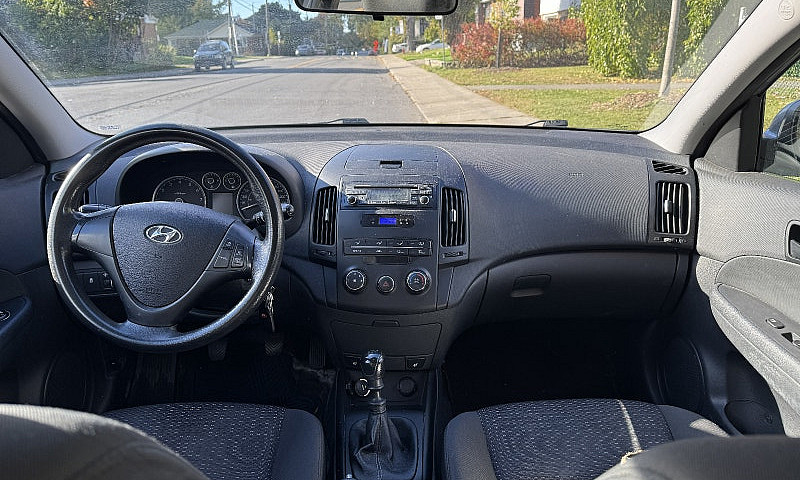 Hyundai Elantra Tour...