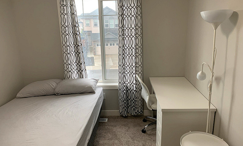 Furnished Room In Nw...