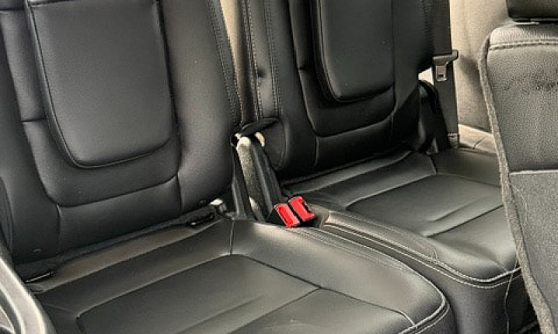 2017 Ford Explorer L...